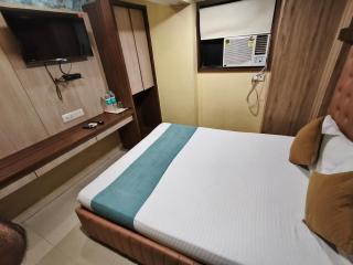 Hotel Ratna Paradise Thane West - Thane - 8