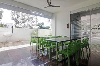 Super Capital O Srinika Inn - Gachibowli - 1