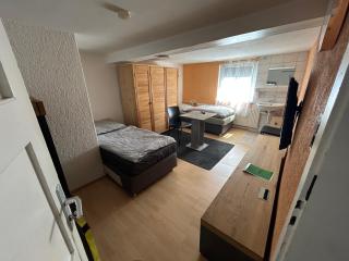 Einfache Schlafmöglichkeit mit Gemeinschaftsküche und Bad - Brombachtal - 6