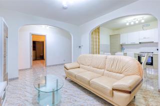 Large 3BR Apt with private balcony, St'Pauls Bay by 360 Estates - 1
