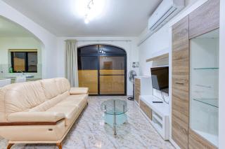 Large 3BR Apt with private balcony, St'Pauls Bay by 360 Estates - St Paul's Bay - 0
