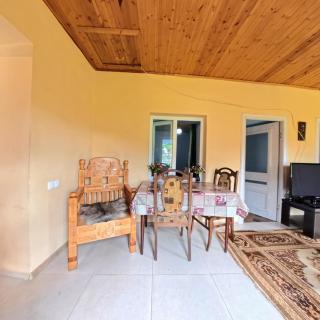 Qristina's Guesthouse - 5