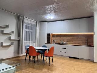 City Center 2 Storey 2 Beds, 1 Sofa with Balcony - Ulaanbaatar - 9