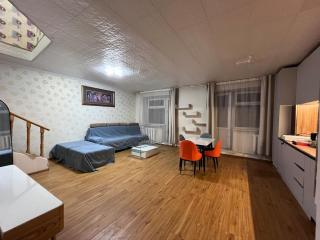 City Center 2 Storey 2 Beds, 1 Sofa with Balcony - Ulaanbaatar - 1