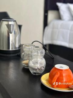 Rose's Lodge - - 5