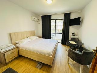 SELA RENT- City Rooms and Studio Apartments - 1