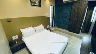 Palm Breeze Hotel - Colaba - 7