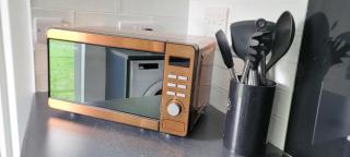Dagenham - House - Sleeps 4 - Garden - City Centre - Dagenham - 3