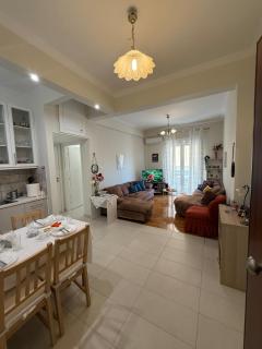 A nest for two in Athens - Mesochórion - 9