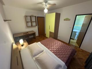 Apartments Iva - Pakoštane (Poschiane) - 9