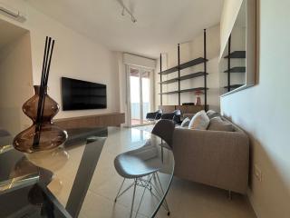 CN018 - Cesenatico, elegante quadrilocale fronte mare con posto auto - 5