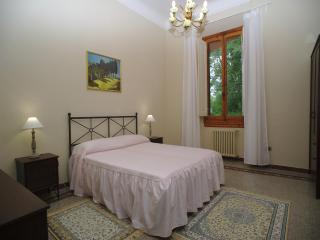 Lovely holiday home in Montefiridolfi with hill view - Montefiridolfi - 4