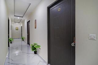 Hotel O VICTORIA PALACE - Rājpur - 8