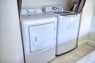 Downtown Home With Fire Pit, Just 5 Min to Beach - Sarasota - 4
