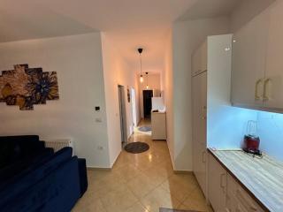 Deluxe Apartment - Sarandë - 9