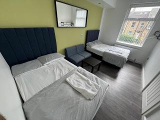Entire Luxury House - Elland - 4