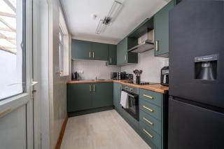 Connsbrook House- Stylish 2 Bed NITB approved close to city - Belfast - 2