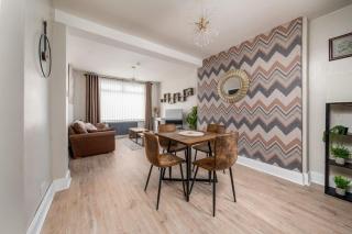 Connsbrook House- Stylish 2 Bed NITB approved close to city - Belfast - 6