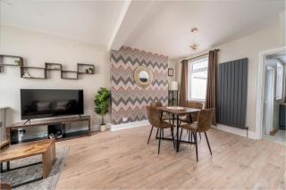 Connsbrook House- Stylish 2 Bed NITB approved close to city - Belfast - 5