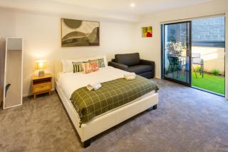 Bright & New Studio Unit Walk to Town - Christchurch - 9