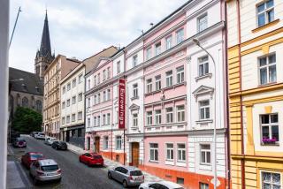 Good Mood in the Zizkov Hood PRG - Prag - 5