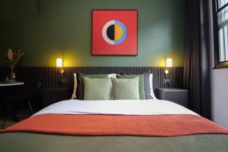 Stylish Northern Quarter Studio, Ideal for Leisure & Work Stays - 9