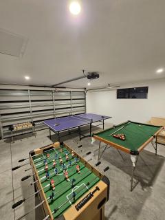 Family home, Game Zone & Outdoor Fireplace- Sleeps 10 - New Plymouth - 9