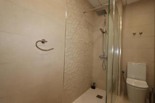 R-11124 Las Amapolas - 2