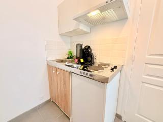 Studio rénové au pied de la Gare Viotte - 3