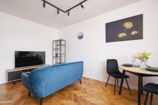 Modern Apartment near the Railway Station by Noclegi Renters - Gliwice - 7