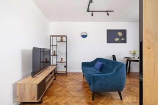 Modern Apartment near the Railway Station by Noclegi Renters - Gliwice - 4