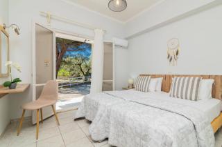 Villa La Onta by Villa Plus - Makris Gialos - 1