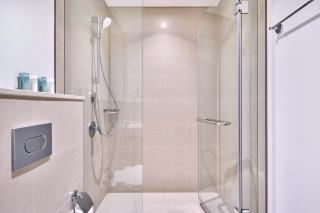 Luxury 4 Bedroom High-Floor Apartment, Spectacular Burj Khalifa & Fountain Views, Steps Away from Dubai Mall - Downtown Dubai by Stayfinity - 1