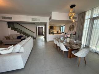 Luxury 5BR Villa Private Pool & Beach Access - Schardscha - 7
