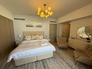 Luxury 5BR Villa Private Pool & Beach Access - Schardscha - 2