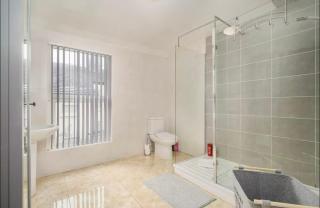 NEW 6-bed house close to Anfield Stadium & City - Liverpool - 5
