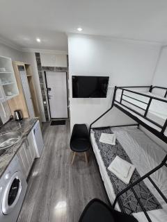 Small House ApartHotel - 8