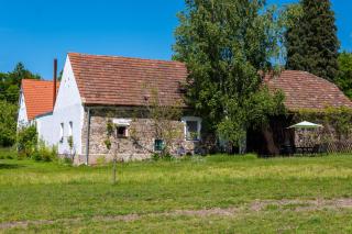 ROSE COTTAGE (sleeps 4) - Chlum u Třeboně - 7