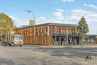 2 bedroom apartment in bustling and convenient Redfern - Sidney - 4