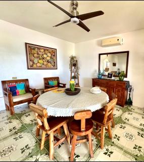 Casa Mandulia Beachfront House - Lobo - 9
