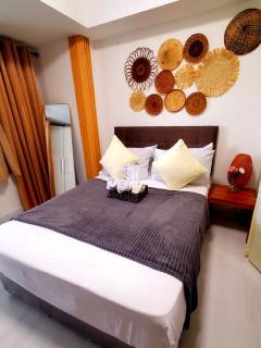 Azurejulz Dream Staycation - Manila - 0