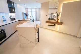 Urban Oasis 2 Bedrooms In Marina - 1