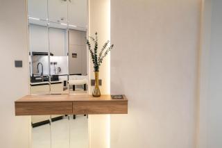 Urban Oasis 2 bedrooms in Marina - 4