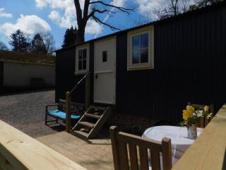 Haslemere - Cabin - Sleeps 2 - Parking - Garden - Bristol - 2