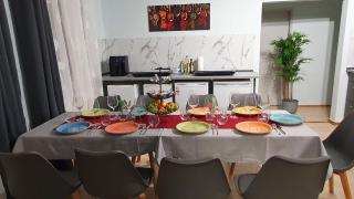 Gemütliche Ferienwohnung Berlin für 9 Personen - Berlino - 0