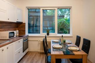 Martin's Treasure TOP CENTER - 1