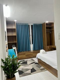 Modern Double Room with City View - 5mins to BuiVien Street, BenThanh market - Ho Chi Minh - 3
