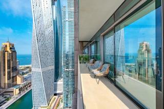 Luxury Marina Gate 3BR with Stunning Marina Views - 4