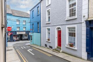 10 Seconds to Main Street! - Wexford - 9