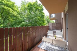 The Big Apple Apartment in Wrocław with Parking by Noclegi Renters - Breslavia - 3